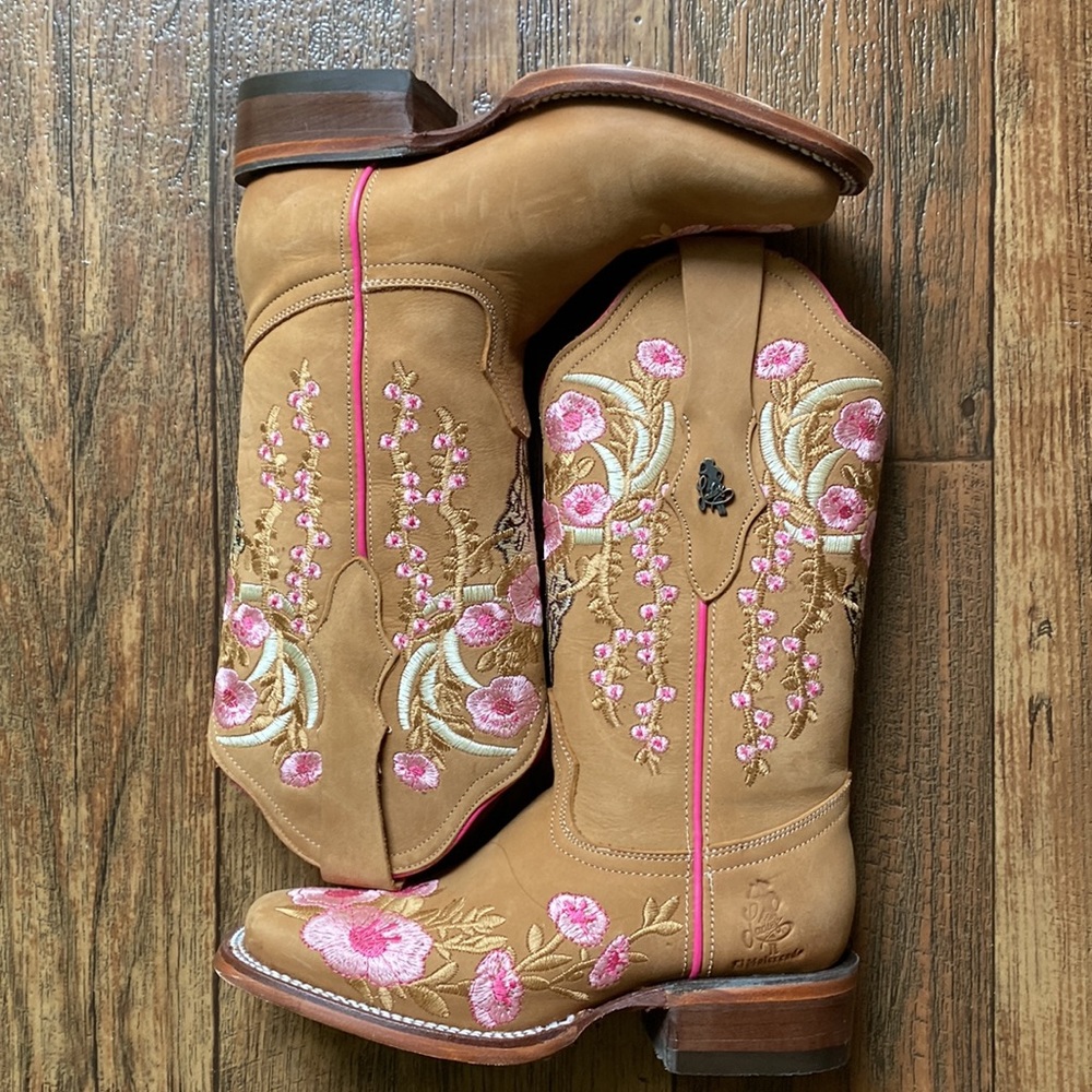 SOLD‼️ Girl Cowboy Boots 🎀😍😍